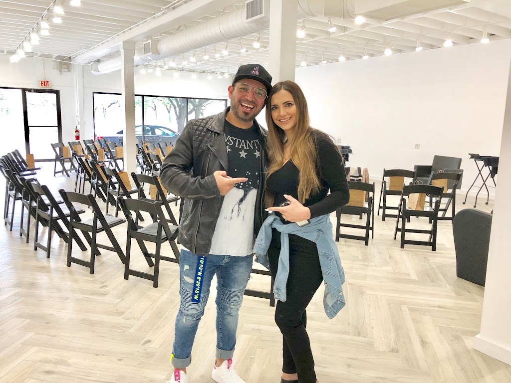 Constantino Salon 78526