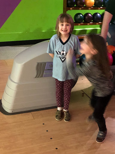 Karaoke Bar «Brownsburg Bowl», reviews and photos, 18 Whittington Dr, Brownsburg, IN 46112, USA