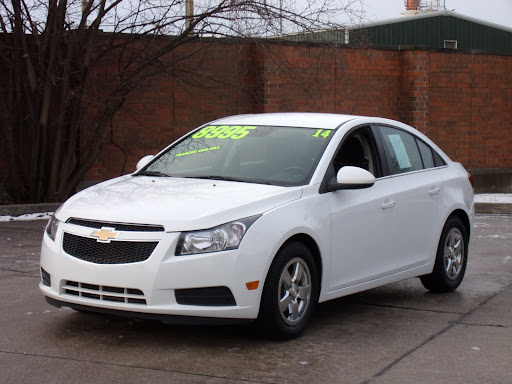 M & M Car Sales, 25713 John R Rd, Madison Heights, MI 48071, USA, 