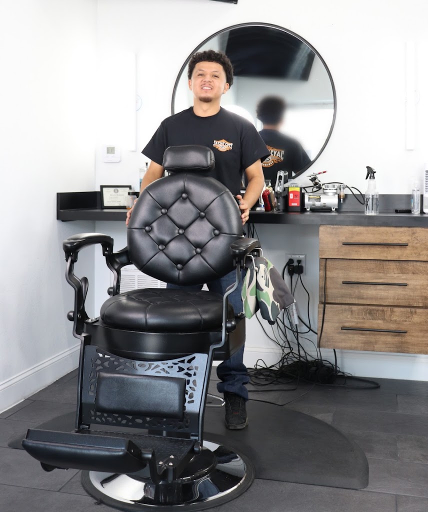 JayJay Cutz Barbershop 75159