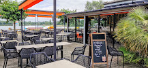 Atmosphère du Restaurant français Grand Café du Lac à Libourne - n°1