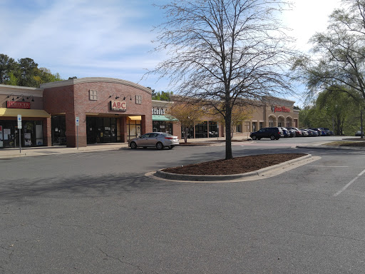Shopping Mall «Cary Village Square Shopping Center», reviews and photos, 657 Cary Towne Blvd, Cary, NC 27511, USA