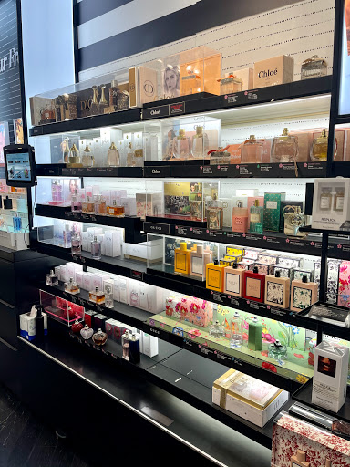 Cosmetics Store «SEPHORA», reviews and photos, 307 W Farms Mall, Farmington, CT 06032, USA