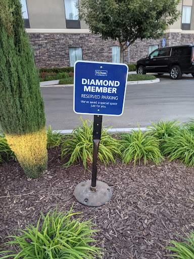 Hampton Inn Turlock image