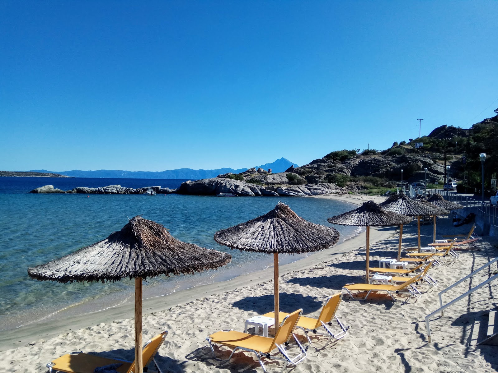 Foto von Linaraki Beach mit sehr sauber Sauberkeitsgrad