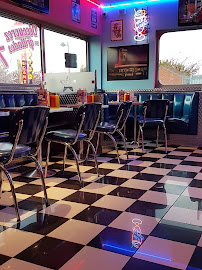 Atmosphère du Restaurant américain Memphis - Restaurant Diner à Hénin-Beaumont - n°20