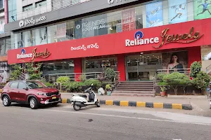 Reliance Jewels Flagship Store- Rama Talkies Road image