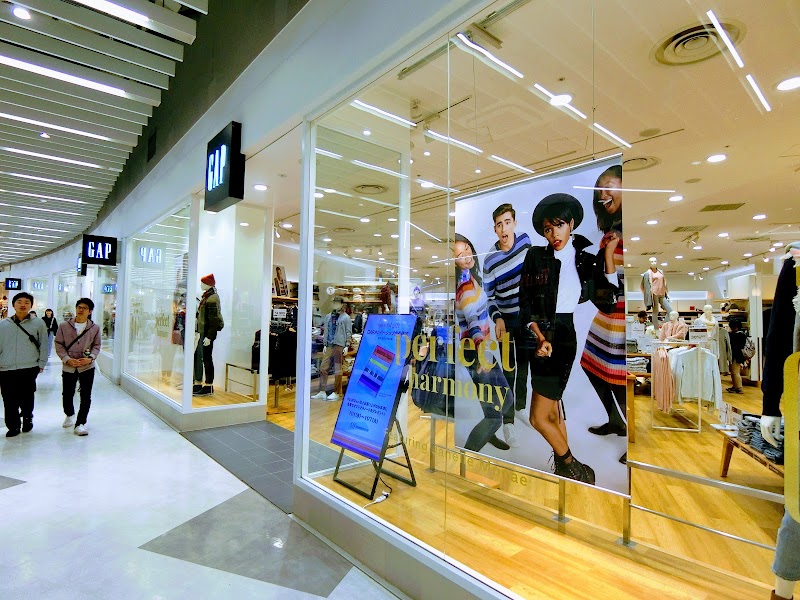 Gapストア さいたま新都心店 埼玉県さいたま市大宮区吉敷町 衣料品店 グルコミ