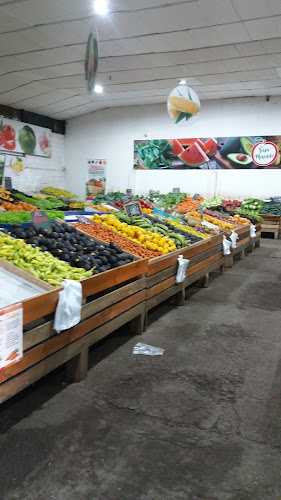 Feria Merrcado Frutas y Verduras - San Fernando