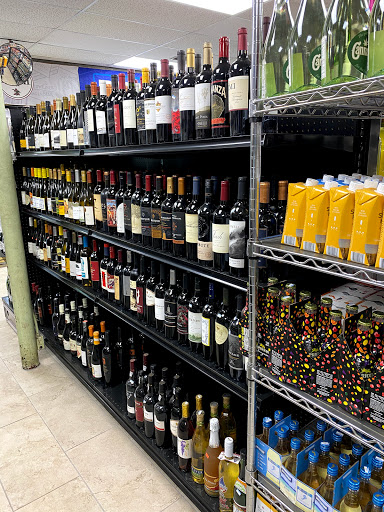 Beer Store «Fenton Party Shop», reviews and photos, 502 W Silver Lake Rd, Fenton, MI 48430, USA