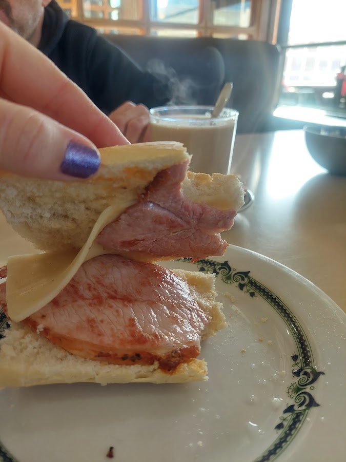 Cafetería Restaurante Río