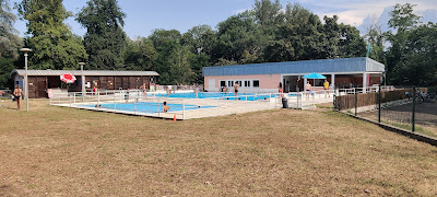 Piscine municipale à Plaisance
