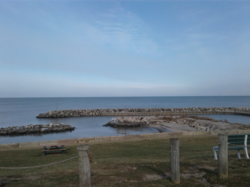 Grocery Store «Apples Grocery Store», reviews and photos, 4100 Ivanhoe Ave, Sheffield Lake, OH 44054, USA