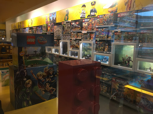 Toy Store «The LEGO Store», reviews and photos, 7875 Montgomery Rd #2109, Cincinnati, OH 45236, USA