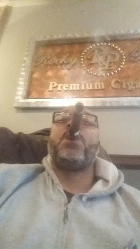 Cigar Shop «Cigar Oasis Ltd», reviews and photos, 7619 Lake St, River Forest, IL 60305, USA