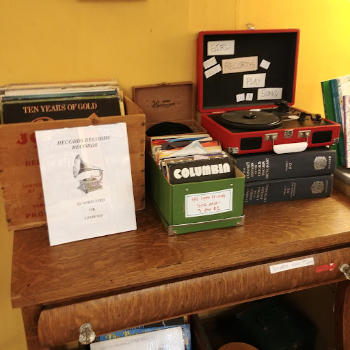 Book Store «Riverby Books», reviews and photos, 805 Caroline St, Fredericksburg, VA 22401, USA