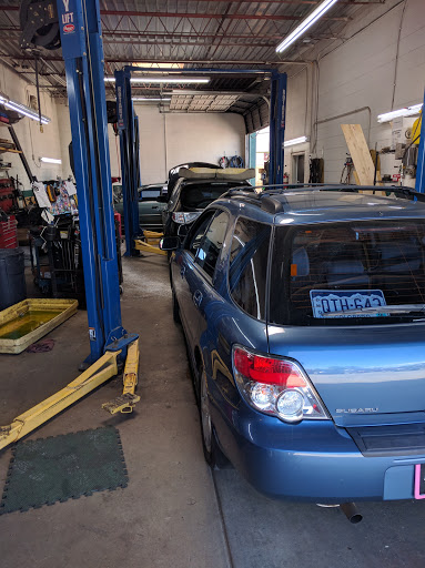 Auto Repair Shop «Mark Greene Automotive Repair», reviews and photos, 6390 W Mississippi Ave, Lakewood, CO 80226, USA