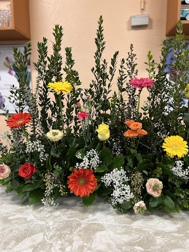 Florist «Canoga Park Florist», reviews and photos, 7144 Owensmouth Ave, Canoga Park, CA 91303, USA