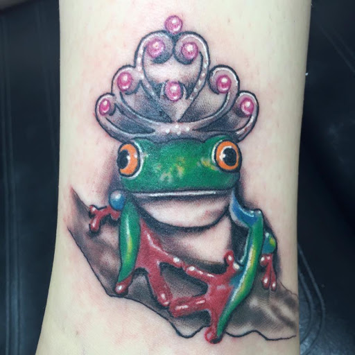 Explore tattoo ideas for family symbol, creative tattoo ideas in Albuquerque, available at Tattoosbyfrankieg