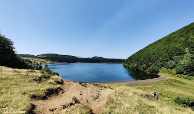 Lac de Montcineyre à Compains
