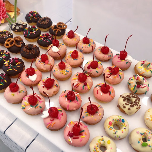 Donut Shop «Mr Goods Donuts Shop», reviews and photos, 1840 E Colorado Blvd, Pasadena, CA 91107, USA