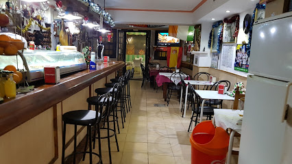 Bar El Tropezón - C. Pintor Nogales, 29640 Fuengirola, Málaga, Spain