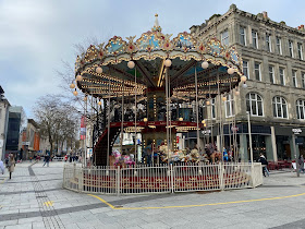 Carousel in Queen Street