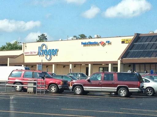 Shopping Mall «Crossroads South Shopping Ctr», reviews and photos, 8059 Tara Blvd, Jonesboro, GA 30236, USA