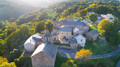 Gîtes couleurs et pierres à Sévérac-d'Aveyron