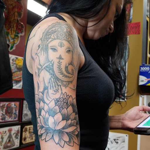 Explore quarter sized tattoo ideas, creative tattoo ideas in Charleston, available at Broken Lantern Tattoo