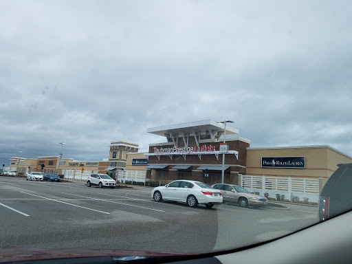 Outlet Store «Polo Ralph Lauren Factory Store», reviews and photos, 17017 N Outer 40 Rd Ste 200, Chesterfield, MO 63005, USA