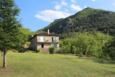 Gîte Les Rouquets : location saisonnière (Tarn, Le Rozier, Mostuéjouls, Liaucous) à Peyreleau