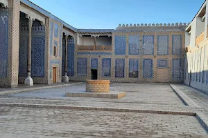 Toshhovli Palace image