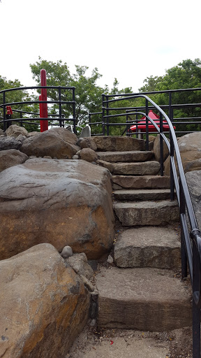 Park «Elmhurst Park», reviews and photos, 57th Ave & Grand avenue, Queens, NY 11373, USA