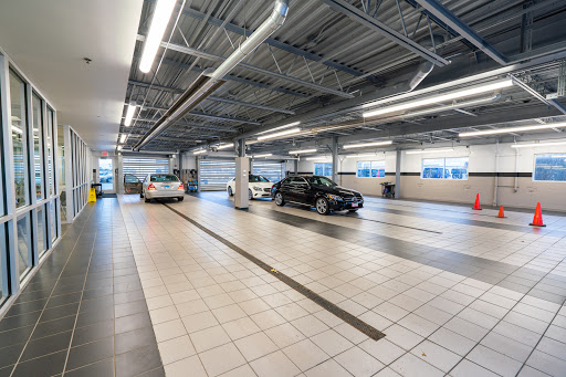 Mercedes Benz Dealer «Mercedes-Benz of Naperville», reviews and photos, 1569 Ogden Ave, Naperville, IL 60540, USA