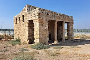 Mazor Mausoleum image