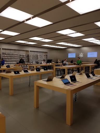 Computer Store «Apple Towson Town Center», reviews and photos, 825 Dulaney Valley Rd, Towson, MD 21204, USA