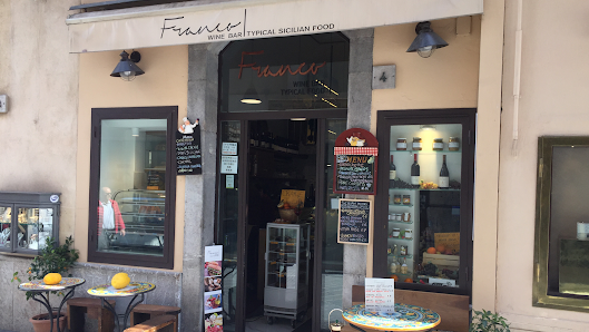 Franco Wine bar & Typical Sicilian Food Corso Umberto, 4, 98039 Taormina ME, Italia