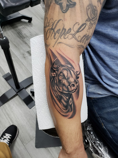 Explore mn tattoo ideas, creative tattoo ideas in Miami, available at INKAHOLIK TATTOOS