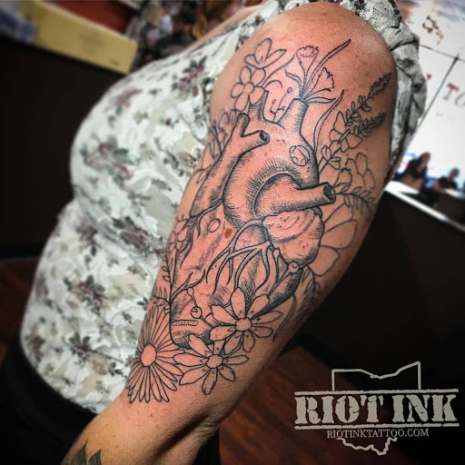 Tattoo Shop «Riot Ink Custom Tattoos», reviews and photos, 8761 Smoky Row Rd, Powell, OH 43065, USA