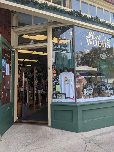 Clothing Store «Walk In the Woods», reviews and photos, 116 W 5th Ave, Mt Dora, FL 32757, USA