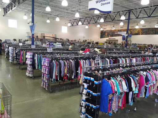 Thrift Store «Goodwill Ocala Superstore Adjacent to Paddock Mall», reviews and photos, 2830 SW 27th Ave, Ocala, FL 34471, USA
