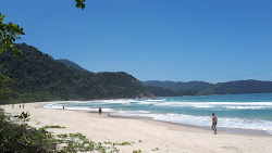 Foto von Praia Brava do Camburi mit geräumige bucht