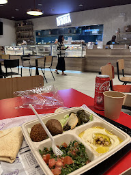 Photo n°27 de Noura Street Food La Défense 4 Temps à Puteaux ()