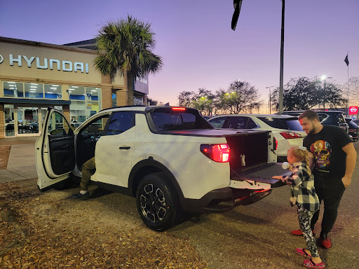 Hyundai Dealer «Hyundai of New Port Richey», reviews and photos, 3936 U.S. 19, New Port Richey, FL 34652, USA