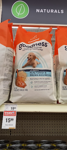 Pet Supply Store «PetSmart», reviews and photos, 1720 E Sherman Blvd, Muskegon, MI 49444, USA