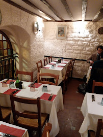 Atmosphère du Restaurant italien Pizzeria Il gallo rosso à Paris - n°9