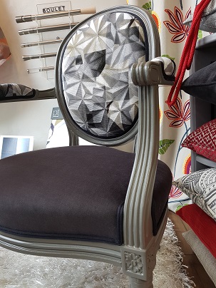 ARABESQUE Tapissier Décorateur THIERS tissu rideaux fauteuils stores tissus tapis tringles