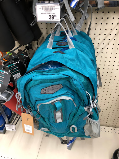 Sporting Goods Store «Academy Sports + Outdoors», reviews and photos, 7513 N Interstate Hwy 35, Austin, TX 78752, USA