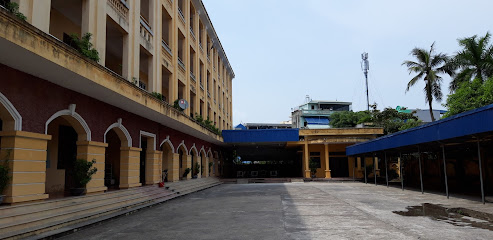 Ký túc xá trường Lê Hồng Phong